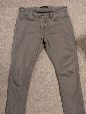 Men’s Relaxed Gray Jeans by DU/ER — Comfortable Everyday Fit